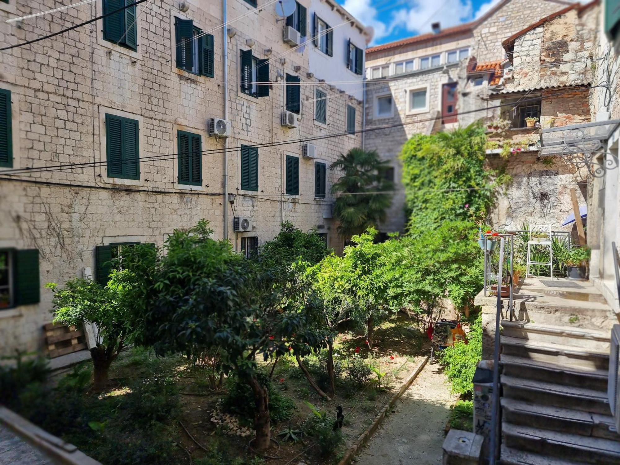 Center Room D16 In The Ancient Roman Palace Split Extérieur photo